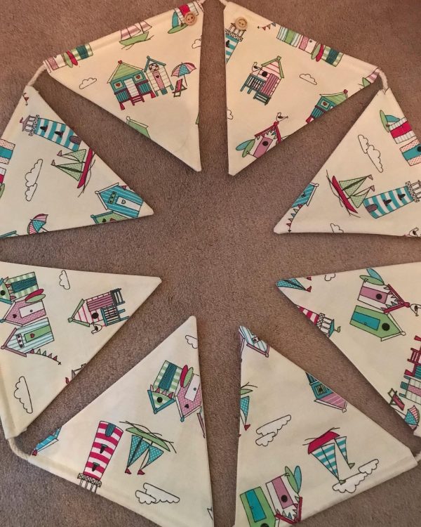 Beach hut 1 bunting