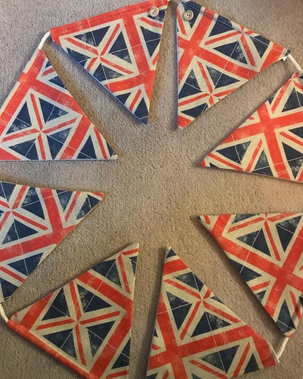 Union Jack bunting (Vintage print)
