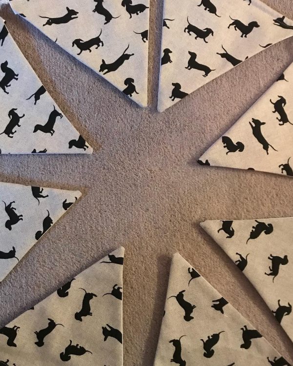 Dachshund bunting