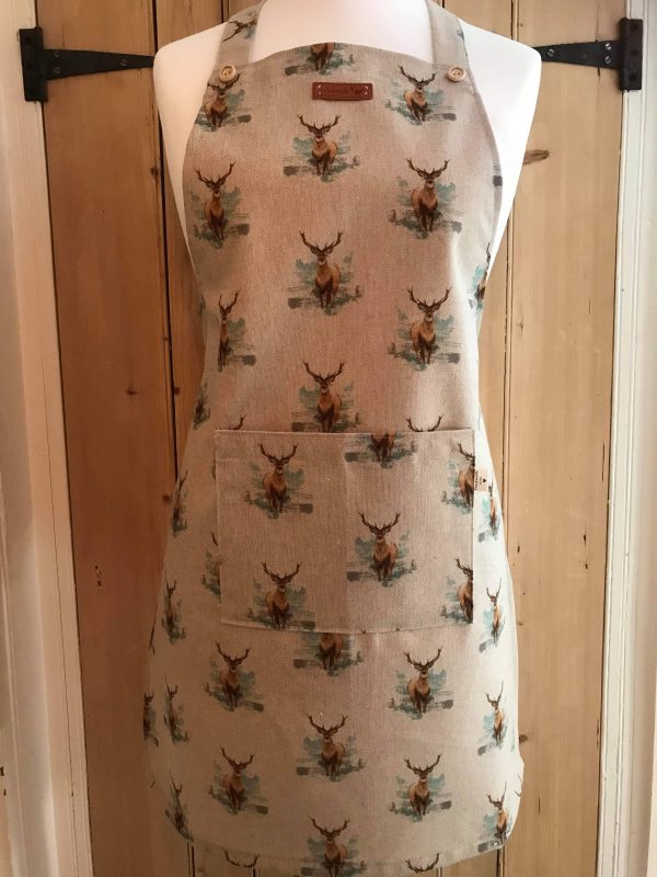 Stag Pinnie