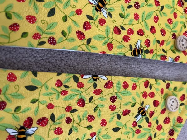 Floral bumble bee bunting 1