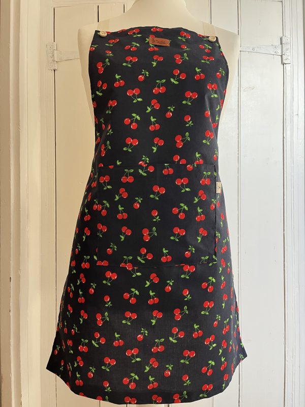 Navy cherry Mumma Pinnie